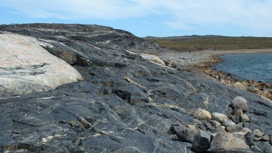 These may be the oldest rocks on Earth