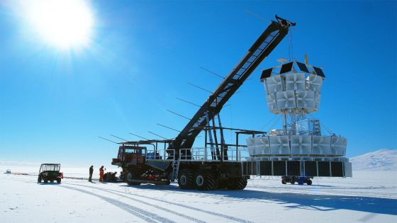 2025/06/Antarctic-Impulsive-Transient-Antenna-ANITA_Penn-State_1m.jpg