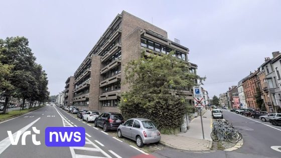 Container met vertrouwelijke documenten van FOD Financiën niet vergrendeld in Gent, politie grijpt in