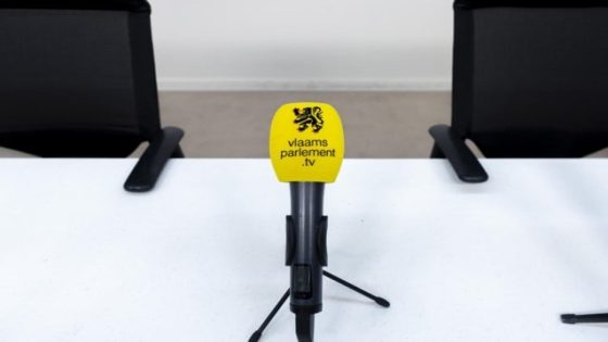 Trekt Vlaams Parlement de stekker uit eigen televisiezender?