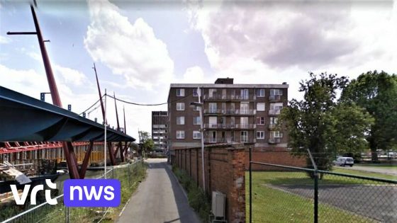Vrouw van fiets getrokken en betast in Bloemekenswijk: politie Gent en parket openen onderzoek 