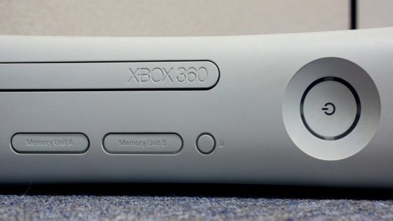 The Xbox 360 dashboard just got updated... to advertise newer Xboxes