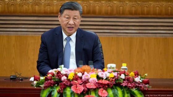 China's Xi calls for stronger ties with South Korea – DW – 06/10/2025