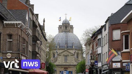 Vrouw (25) rukt gouden ketting van 73-jarige tijdens wekelijkse markt in Scherpenheuvel-Zichem