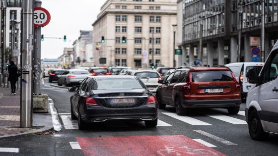 32.000 Brusselse gezinnen met een wagen worstelen met basisbehoeften