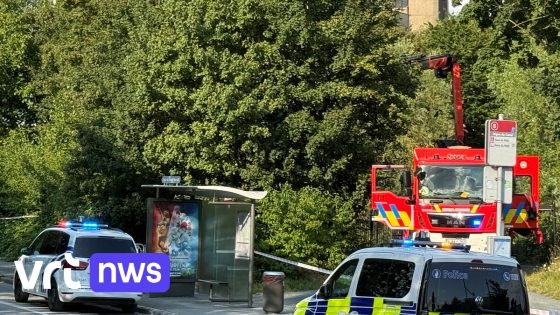Brandweer haalt lijk uit Zenne in Anderlecht