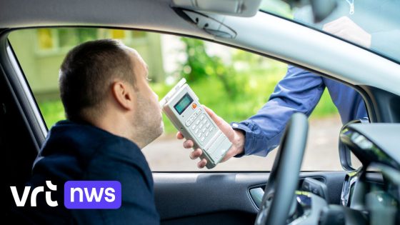 Minister van Mobiliteit Crucke wil tijdelijk rijverbod van 12 uur voor alle bestuurders die positief blazen
