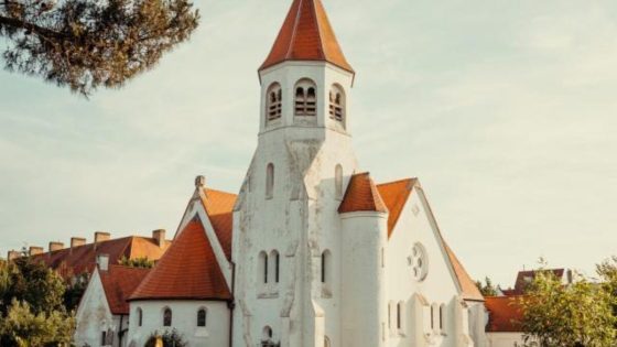 Paters starten crowdfunding om kerk te schilderen: “we…