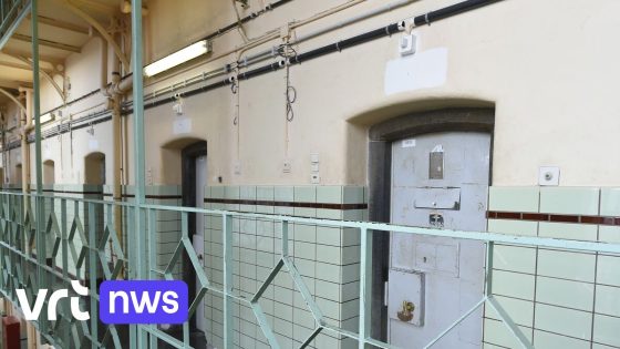 Kale cellen, naaktfouilles, weinig psychiatrische zorg en veel zelfdodingen: Belgische gevangenissen scoren (alweer) slecht