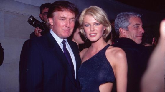 Vlaams model Ingrid Seynhaeve reageert op foto met Trump in ‘The New York Times’: “Uit zijn context gehaald”