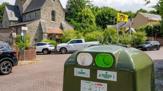 Plots staat er een glasbol in Afsnee: “Dit is een van de mooiste plekken van Vlaanderen, maar nu krijg ik een Gentse Feesten-gevoel”