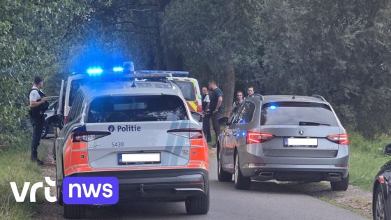Achtervolging van meer dan 100 km eindigt in Berlare: Franse politie rijdt auto opzettelijk aan