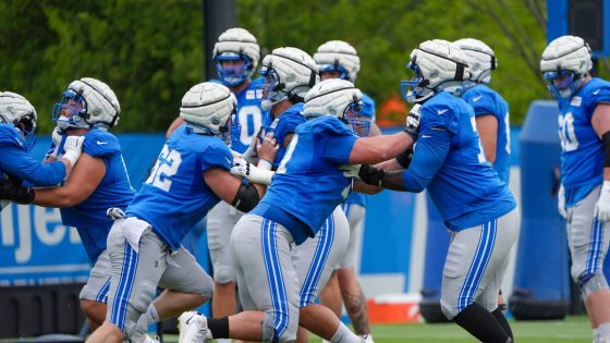 Lions roster predictions: Offensive line training camp battle heats up