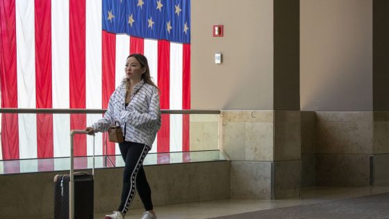 International inbound travel to U.S. shows mixed recovery