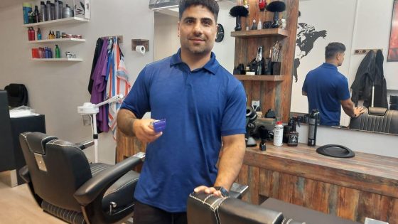 Kamal (41) verhuist zijn kapsalon van Oostende naar Gent: “Hier zijn meer jongere mensen”