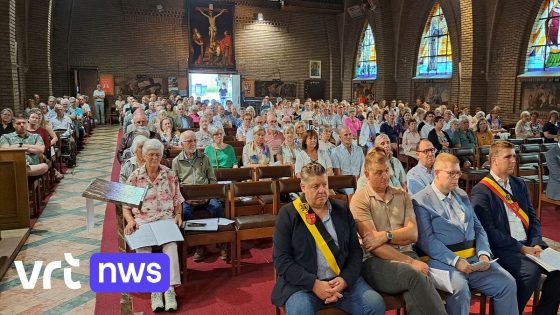 Kerk van Schulen loopt vol voor laatste eredienst 