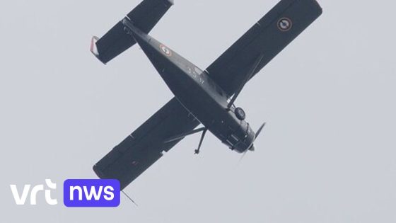 Luchthavenpolitie aanwezig op luchthaven Deurne voor noodlanding sportvliegtuig dat wiel verliest