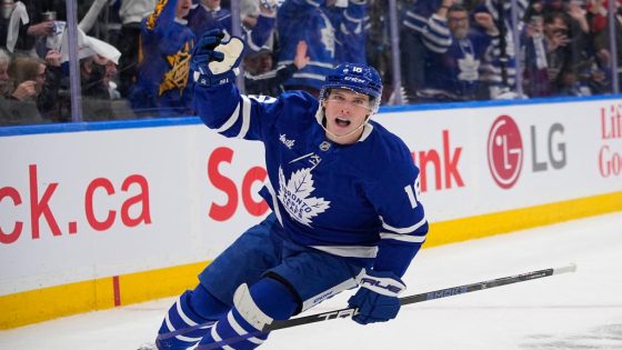 Maple Leafs' Mitch Marner dealt to Golden Knights in $96 million sign-and-trade