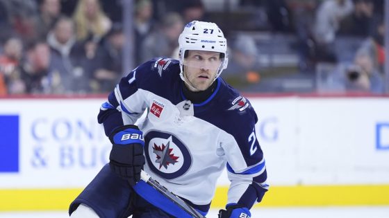 NHL free agency: Nikolaj Ehlers remains unsigned, Brent Burns joins Colorado