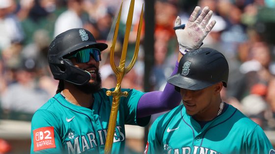 Seattle Mariners Jorge Polanco J.P. Crawford trident 2025...
