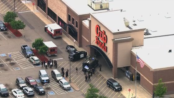 St. Paul Police: Officers exchanged gunfire inside Aldi