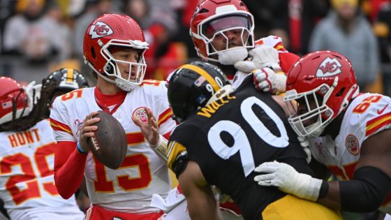 Report: Steelers are "inquiring" as to T.J. Watt's possible trade value