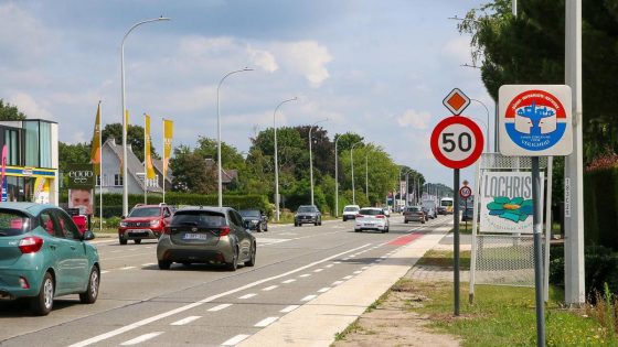 ‘Plotse’ snelheidszone 50 op Antwerpsesteenweg verrast bestuurders: “Uniform van aan de Dampoort tot de Denen, dus verdedigbaar”