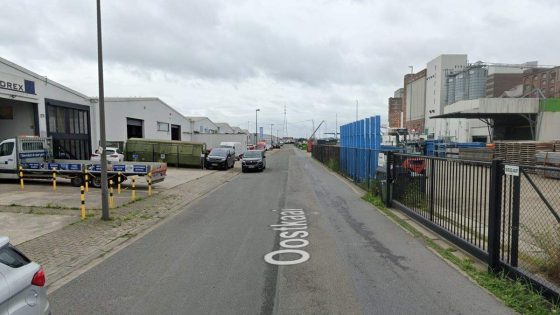 Verdacht pakketje bij verzegeld bedrijf in Merksem blijkt effectief explosief te zijn: “Op een veilige locatie tot ontploffing gebracht”