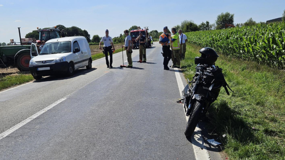 Jonge motorrijder (19) komt om na klap tegen stilstaande bestelwagen