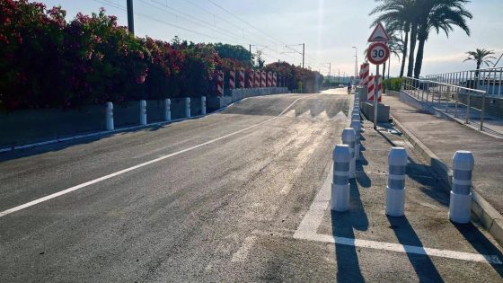 Komisch hoge verkeersdrempel beroert de gemoederen aan de Côte d’Azur
