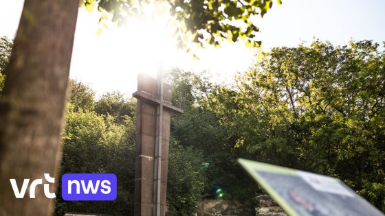 Vandalen beschadigen Roosburgrampmonument in Riemst, burgemeester dient klacht in
