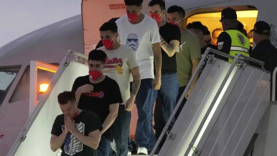 Venezuela opens an investigation into El Salvador's Bukele for alleged mistreatment of migrants