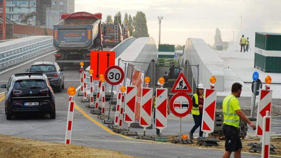 De Verapazbrug is open voor verkeer: voortaan loopt de R40 over een ander traject (en anders riskeer je een boete)