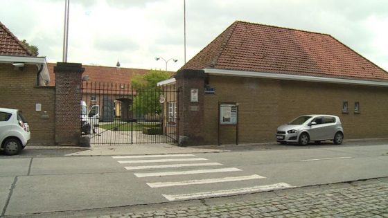 Man van 45 ontsnapt uit de gevangenis van Ruiselede