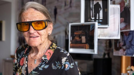 Ook met blindenstok én na val haalde ze de eindstreep: Jekka (88) is oudste deelnemer van Dodentocht - Nieuwsblad