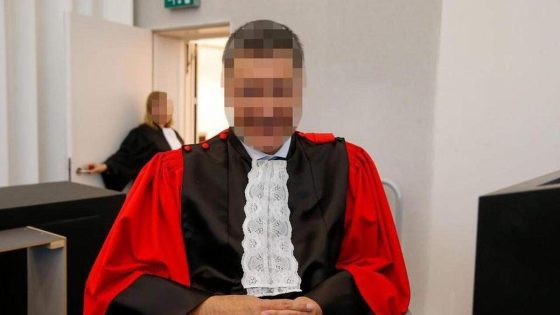 Tuchtrechtbank Gent ontslaat advocaat-generaal Carl B. na fraude met magistratenexamen