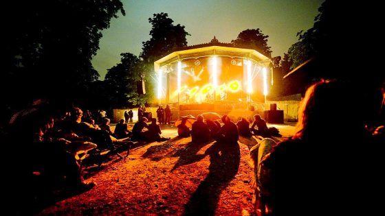 Daar zijn Boterhammen en Feeërieën: Nederlandstalige iconen en Congolese punk