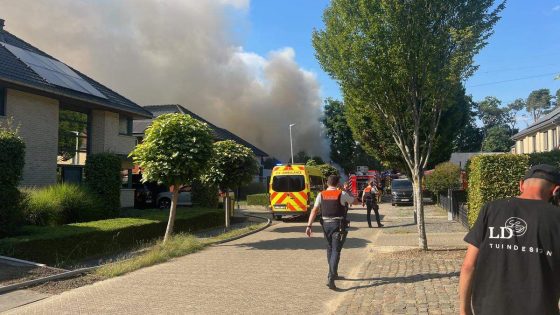 Bewoner loopt zware verwondingen op bij brand: “Toch wilde hij nog terug naar binnen voor zijn vogels”