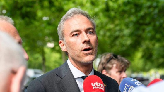 Nieuwe Brusselse formatiepoging gaat al meteen uit de bocht: “We weigeren om figurant te spelen in een slechte film” - De Standaard