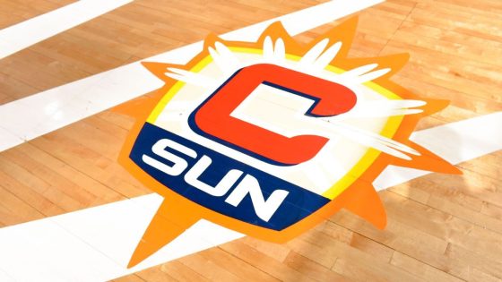 Reports - Celtics minority owner to buy Sun, move team to Boston