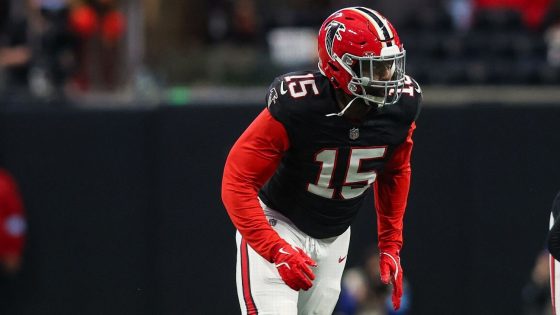 Source - Dolphins add veteran Matthew Judon to boost pash rush