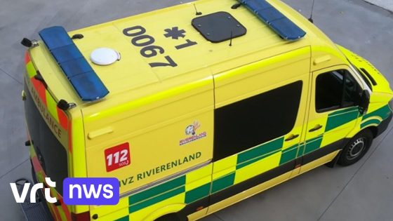 "Met stalen pijp op van alles geslagen": dronken autobestuurder valt 's nachts ambulance aan in Heist-op-den-Berg 