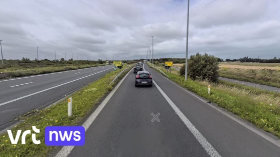 Vlaamse overheid werkt aan oplossing voor files op E40 naar Plopsaland in Adinkerke: "Dit los je niet in een vingerknip op" 