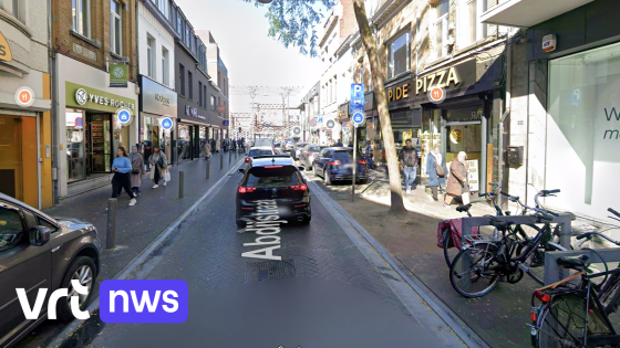 Gasfles ontploft tijdens jaarmarkt in Abdijstraat in Antwerpen: 2 gewonden 