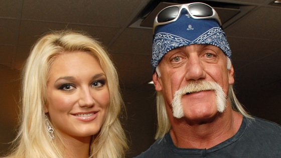 Hulk Hogan Tried To Repair Relationship W/ Daughter Brooke Before Death, She Denies