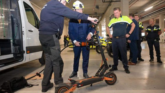 Bestuurders van illegale e-steps voor de rechter: “Als ik hem weer laat bijstellen tot 25 kilometer per uur, krijg ik hem dan terug?” - De Standaard