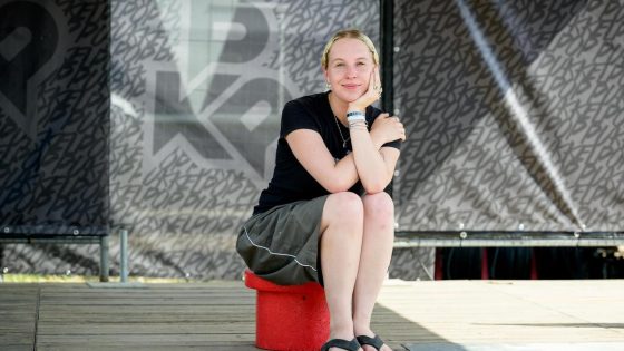 INTERVIEW. Kaat Van Stralen (24) klaar voor grootste podium tot nog toe: “Ik werd vroeger gepest, dat heeft mijn beschermingsdrang alleen maar groter gemaakt”