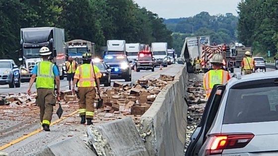 Hot dog spill shuts down highway in Pennsylvania commuters' wurst nightmare