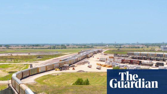 Train with at least 35 cars carrying hazardous materials derails in Texas | Texas