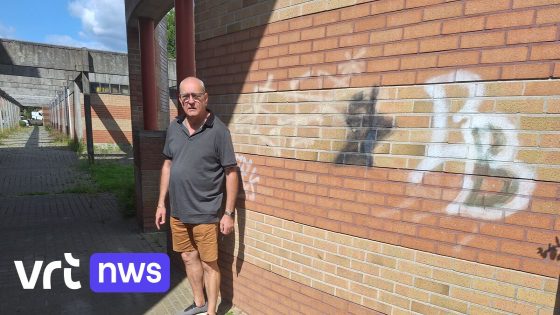 Hangjongeren terroriseren Groenwijk in Moorsel: "Mijn glazen voordeur werd zelfs vernield"